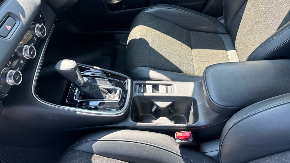Honda HR-V 1.5 eHEV Advance 5dr CVT Hybrid Hatchback - Image 13