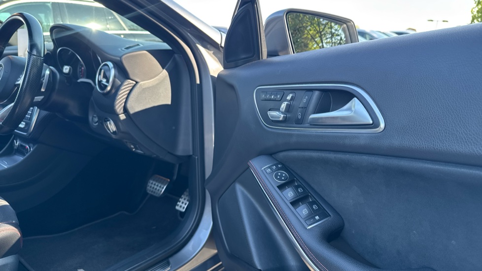 Mercedes-Benz A-Class A200d AMG Line Premium Plus 5dr Auto Diesel Hatchback - Image 23