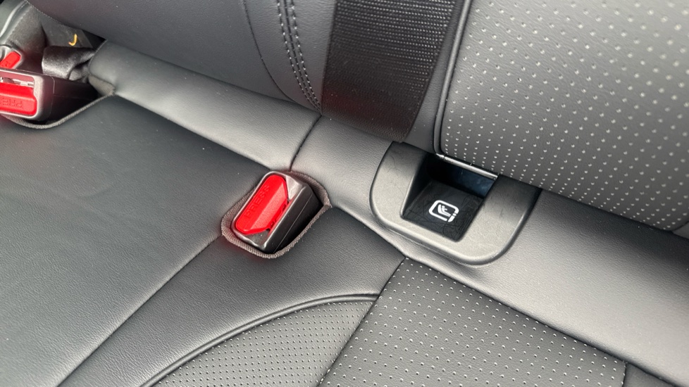 BYD Seal U 1.5 DM-i Comfort 5dr Auto Estate - Image 17