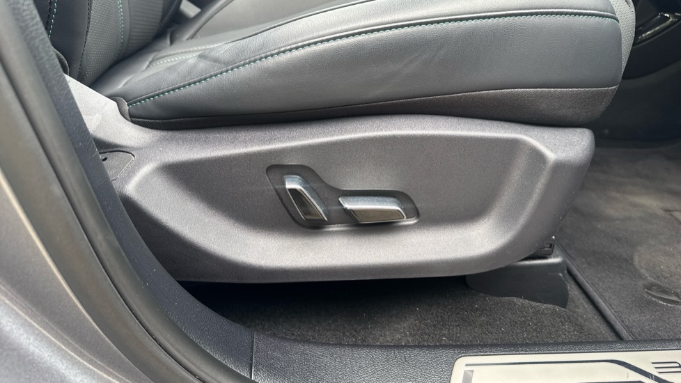 BYD Seal U 1.5 DM-i Comfort 5dr Auto Estate - Image 25