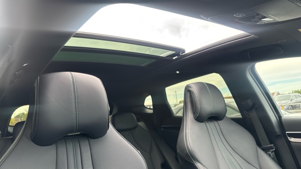BYD Seal U 1.5 DM-i Comfort 5dr Auto Estate - Image 30