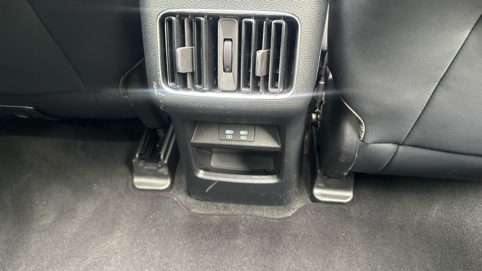 BYD Seal U 1.5 DM-i Comfort 5dr Auto Estate - Image 31