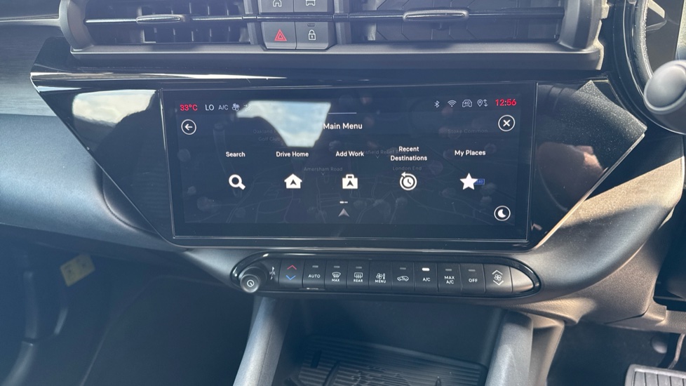 Alfa Romeo Junior 1.2 Turbo Ibrida 5dr Auto Petrol Hatchback - Image 33