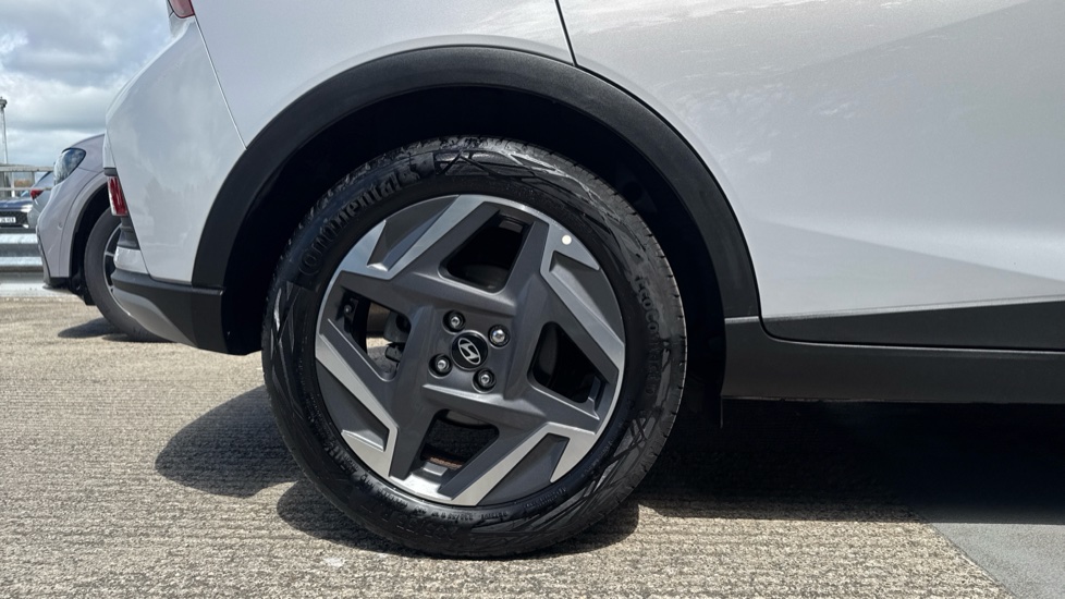 Hyundai BAYON 1.0 TGDi Ultimate 5dr DCT Petrol Hatchback - Image 7