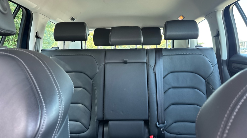 Skoda Kodiaq 1.5 TSI SE L Executive 5dr DSG [7 Seat] Petrol Estate - Image 15