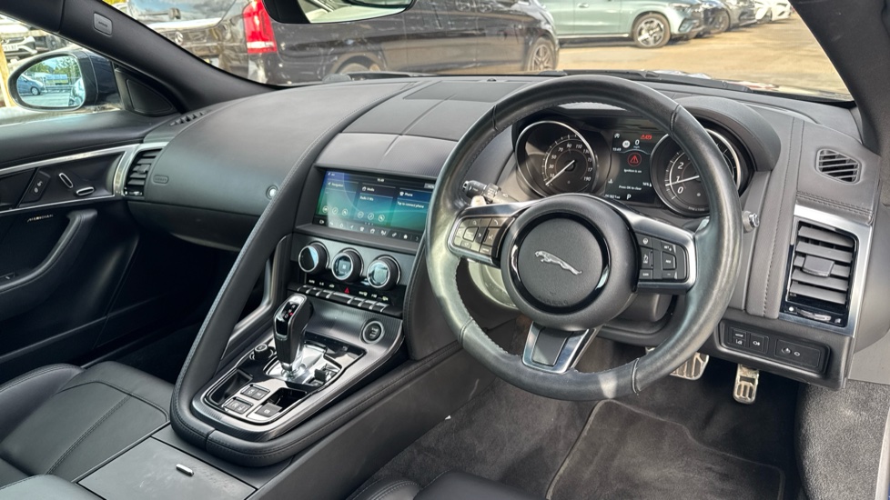 Jaguar F-Type 2.0 P300 First Edition 2dr Auto Petrol Coupe - Image 11