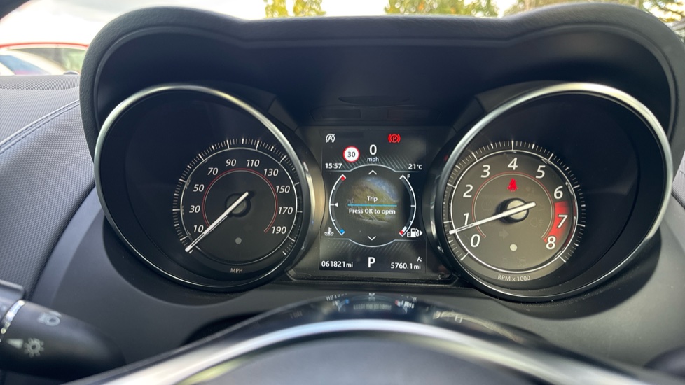 Jaguar F-Type 2.0 P300 First Edition 2dr Auto Petrol Coupe - Image 35