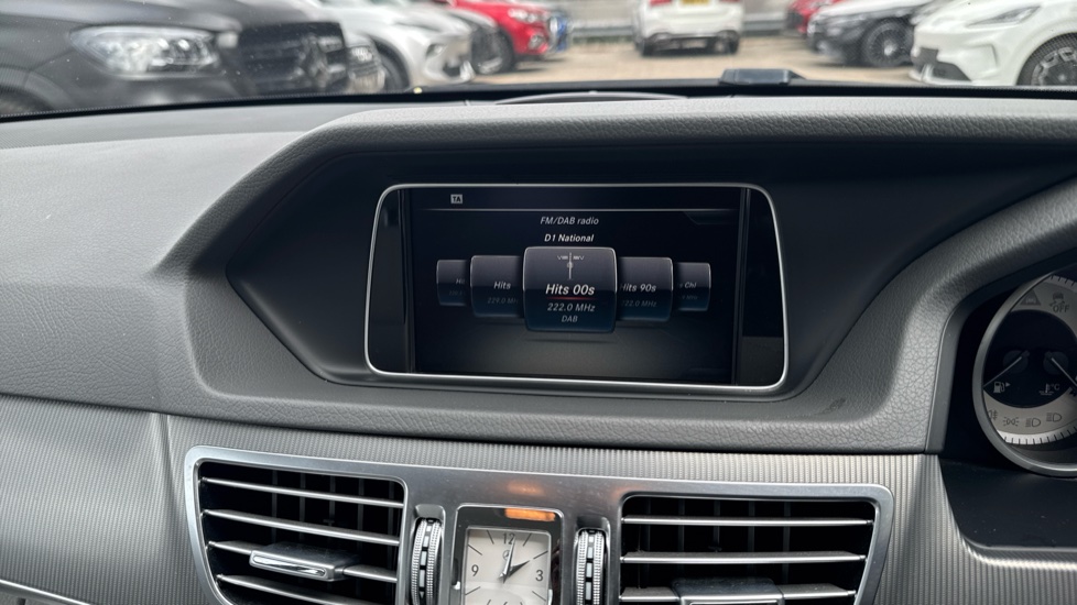 Mercedes-Benz E-Class E250 SE 4dr 7G-Tronic Petrol Saloon - Image 12