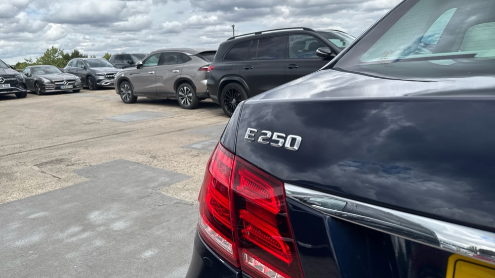 Mercedes-Benz E-Class E250 SE 4dr 7G-Tronic Petrol Saloon - Image 21
