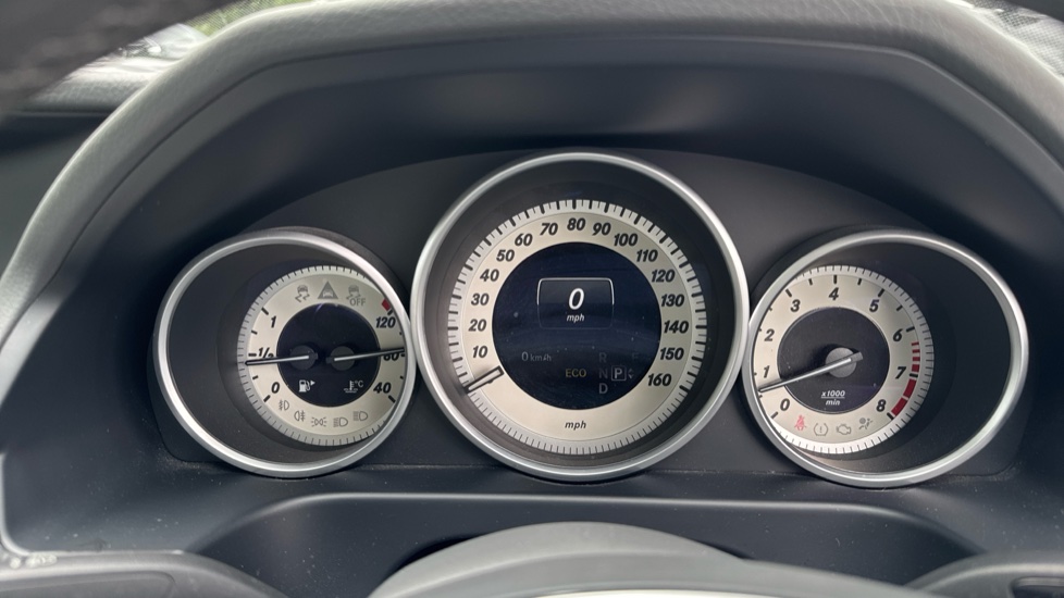 Mercedes-Benz E-Class E250 SE 4dr 7G-Tronic Petrol Saloon - Image 31