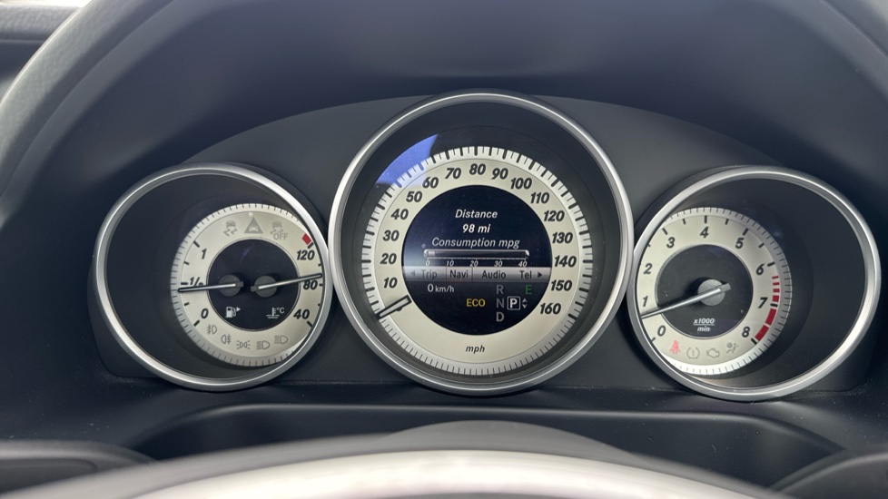 Mercedes-Benz E-Class E250 SE 4dr 7G-Tronic Petrol Saloon - Image 33