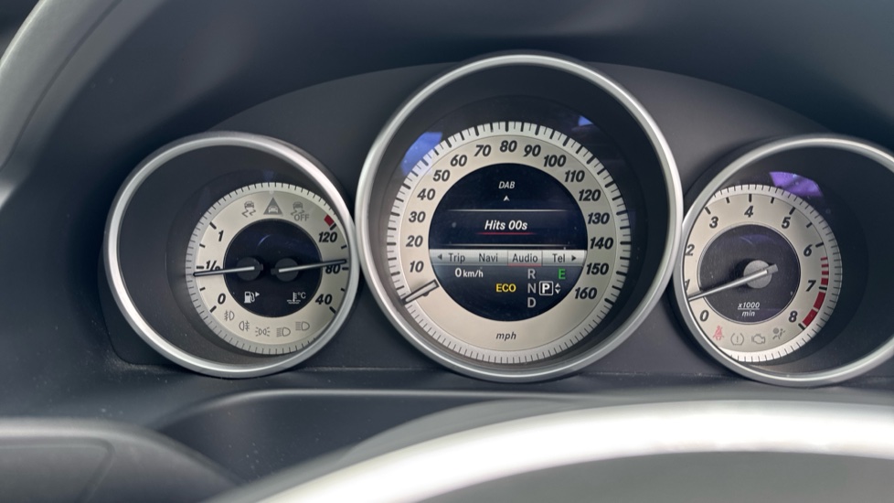 Mercedes-Benz E-Class E250 SE 4dr 7G-Tronic Petrol Saloon - Image 35