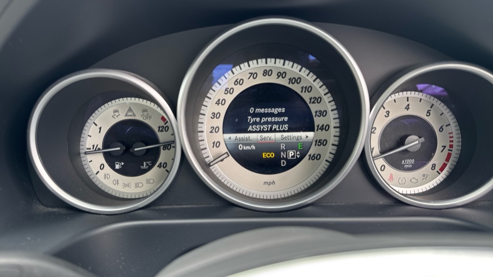 Mercedes-Benz E-Class E250 SE 4dr 7G-Tronic Petrol Saloon - Image 39