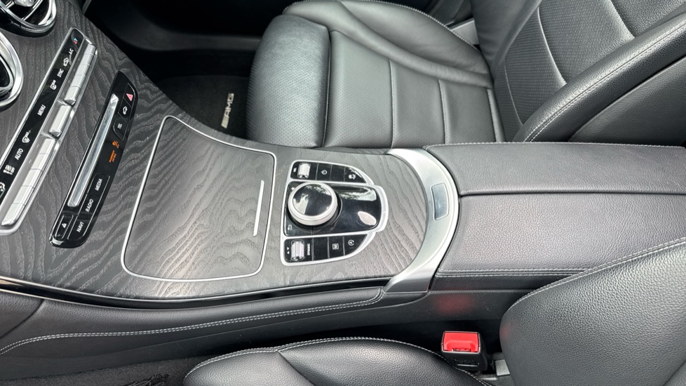 Mercedes-Benz GLC 220d 4Matic AMG Line Premium 5dr 9G-Tronic Diesel Estate - Image 13