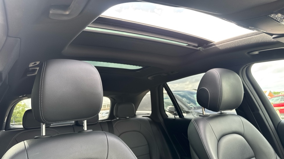 Mercedes-Benz GLC 220d 4Matic AMG Line Premium 5dr 9G-Tronic Diesel Estate - Image 32