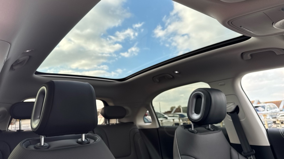 smart Hashtag 1 200kW Premium 66kWh 5dr Auto Electric Hatchback - Image 32