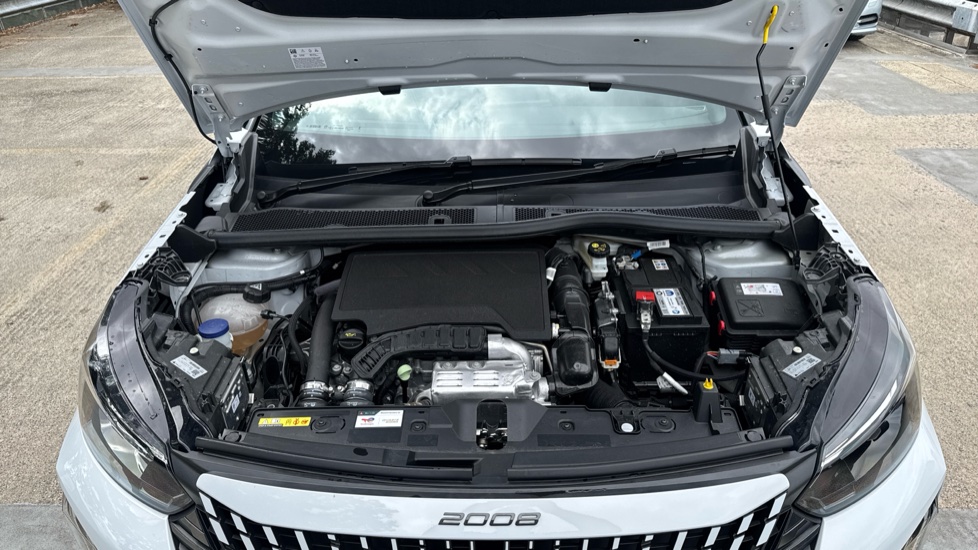 Peugeot 2008 1.2 PureTech 130 GT 5dr EAT8 Petrol Estate - Image 8