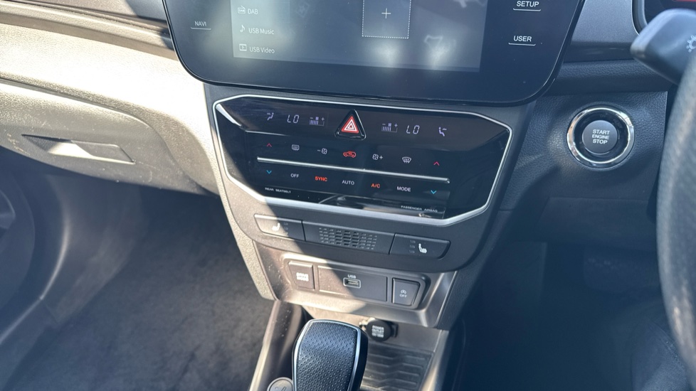 Kgm Tivoli 1.5 K40 5dr Auto Petrol Hatchback - Image 44