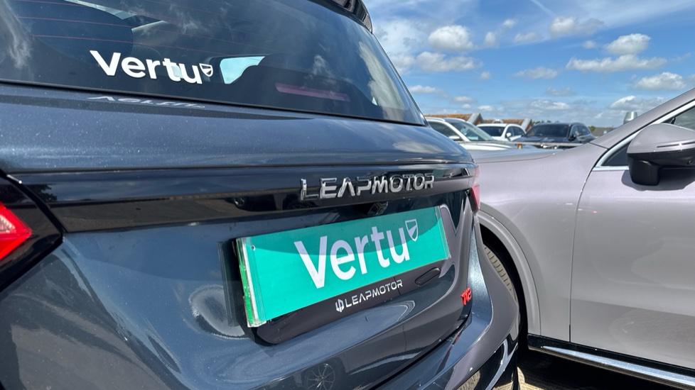 Leapmotor T03 70kW 37kWh 5dr Auto Electric Hatchback - Image 21