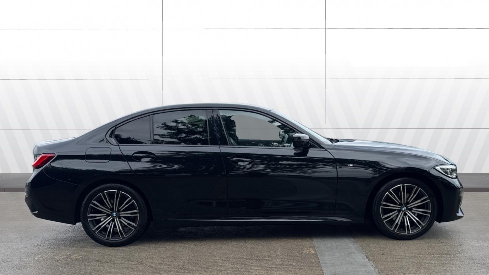 BMW 3 Series 320i M Sport 4dr Step Auto Petrol Saloon - Image 5