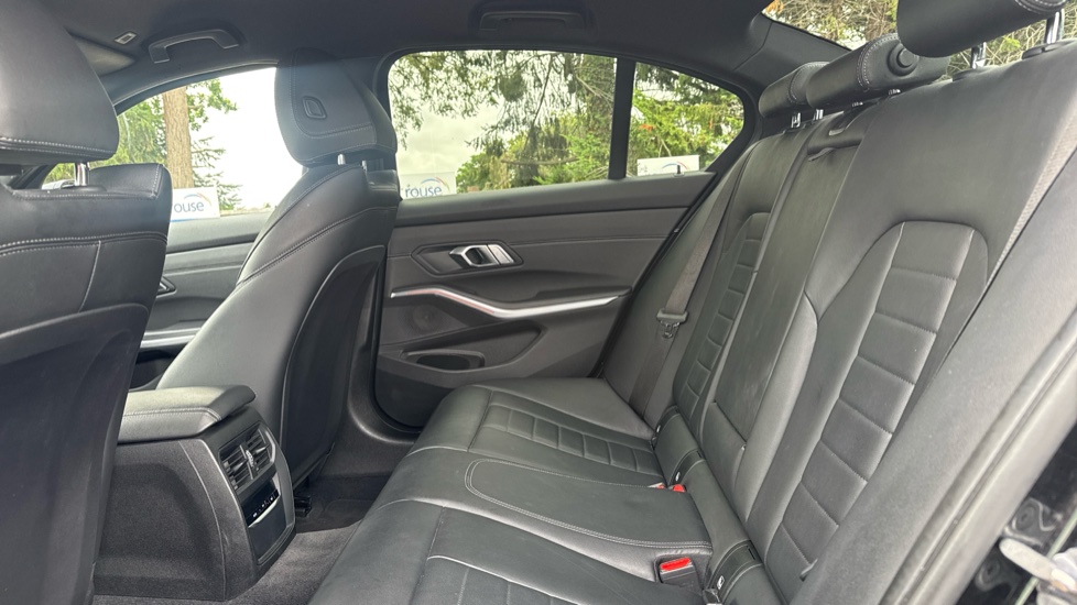 BMW 3 Series 320i M Sport 4dr Step Auto Petrol Saloon - Image 16
