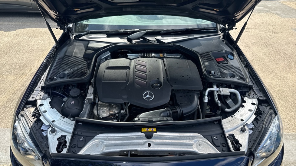 Mercedes-Benz C-Class C220d AMG Line Premium Plus 2dr 9G-Tronic Diesel Coupe - Image 8