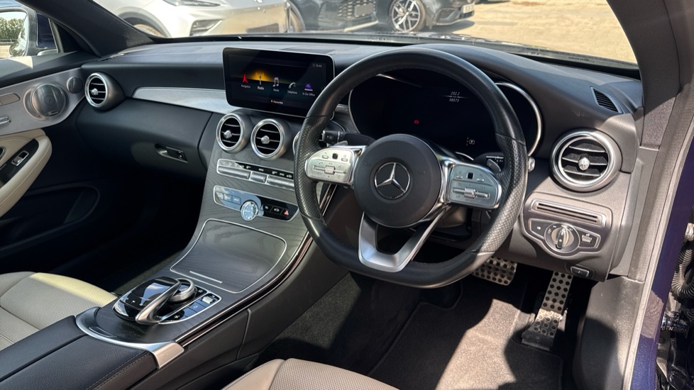 Mercedes-Benz C-Class C220d AMG Line Premium Plus 2dr 9G-Tronic Diesel Coupe - Image 11