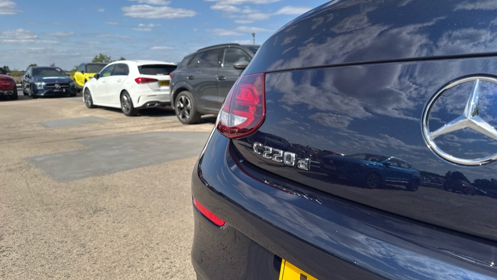 Mercedes-Benz C-Class C220d AMG Line Premium Plus 2dr 9G-Tronic Diesel Coupe - Image 24