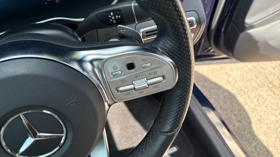 Mercedes-Benz C-Class C220d AMG Line Premium Plus 2dr 9G-Tronic Diesel Coupe - Image 26