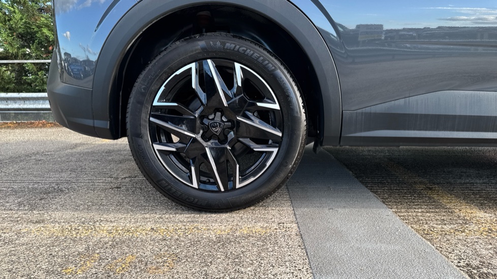 Peugeot 3008 1.2 Hybrid 145 GT 5dr e-DSC6 Petrol Estate - Image 7