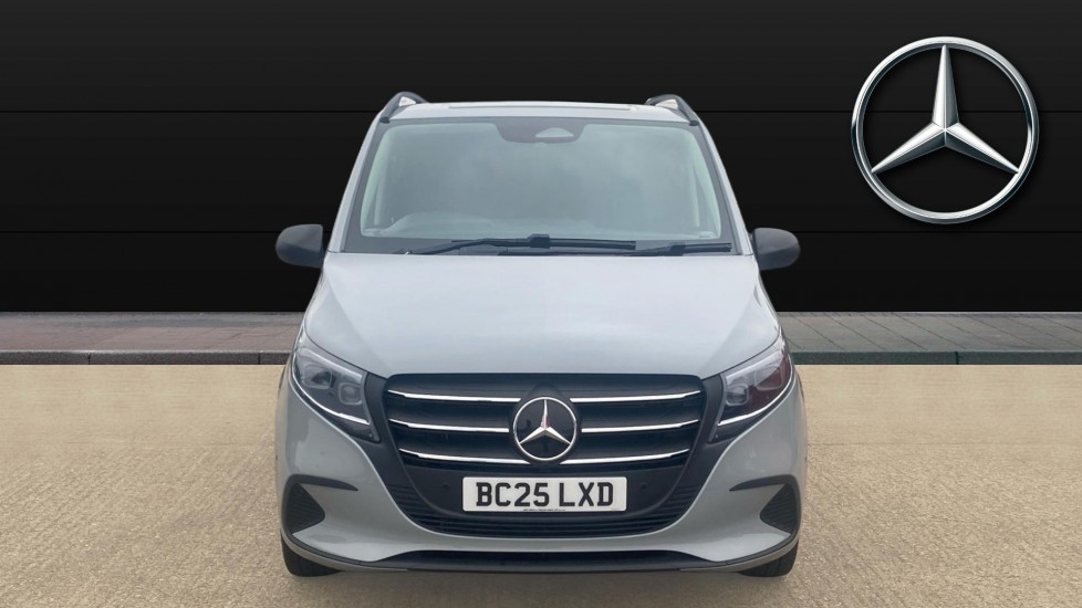 Mercedes-Benz Vito L2 Diesel Rwd 119CDI Select Crew Van 9G-Tronic - Image 7