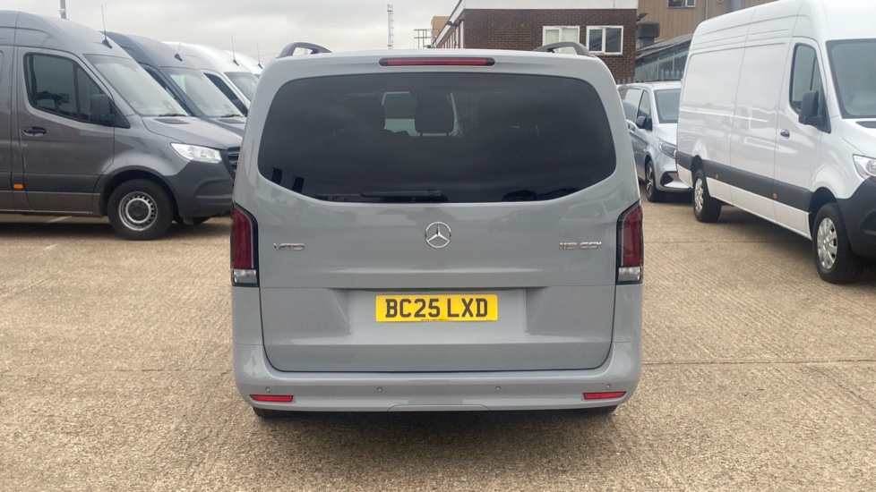 Mercedes-Benz Vito L2 Diesel Rwd 119CDI Select Crew Van 9G-Tronic - Image 10