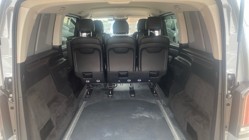 Mercedes-Benz Vito L2 Diesel Rwd 119CDI Select Crew Van 9G-Tronic - Image 24