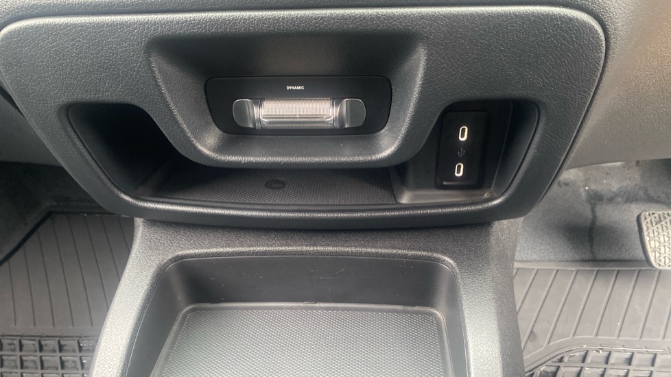 Mercedes-Benz Vito L2 Diesel Rwd 119CDI Select Crew Van 9G-Tronic - Image 40