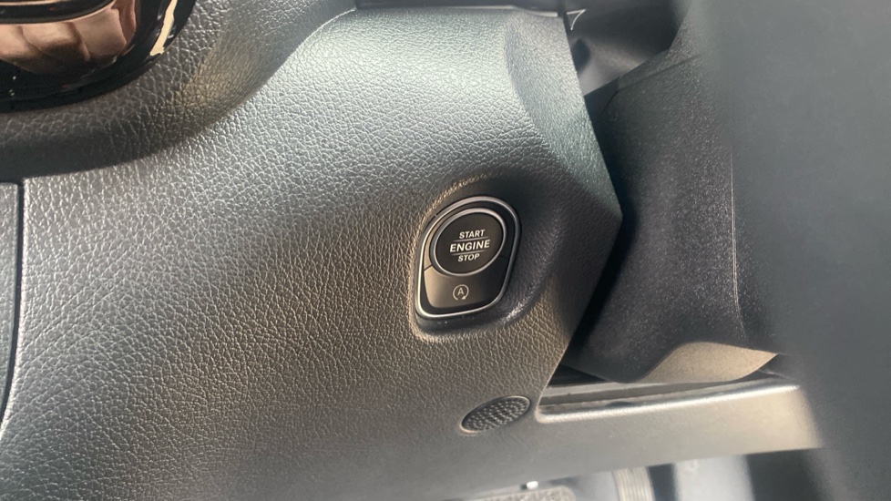 Mercedes-Benz Vito L2 Diesel Rwd 119CDI Select Crew Van 9G-Tronic - Image 41