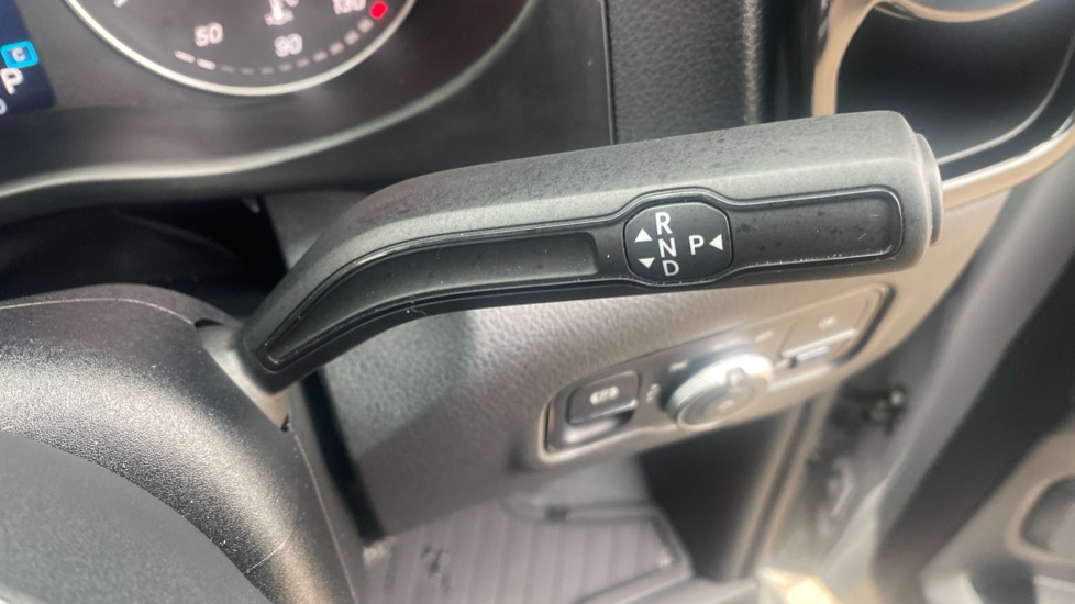 Mercedes-Benz Vito L2 Diesel Rwd 119CDI Select Crew Van 9G-Tronic - Image 34