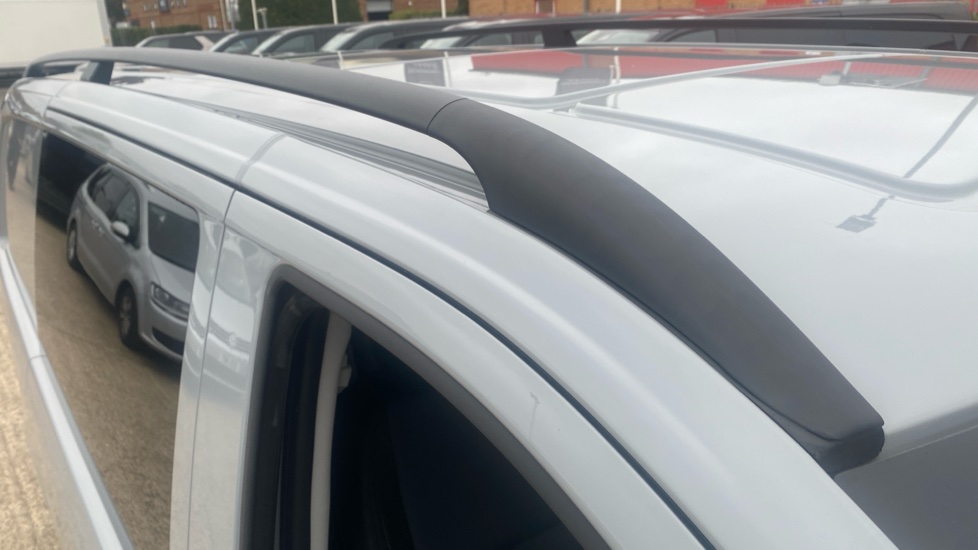 Mercedes-Benz Vito L2 Diesel Rwd 119CDI Select Crew Van 9G-Tronic - Image 14