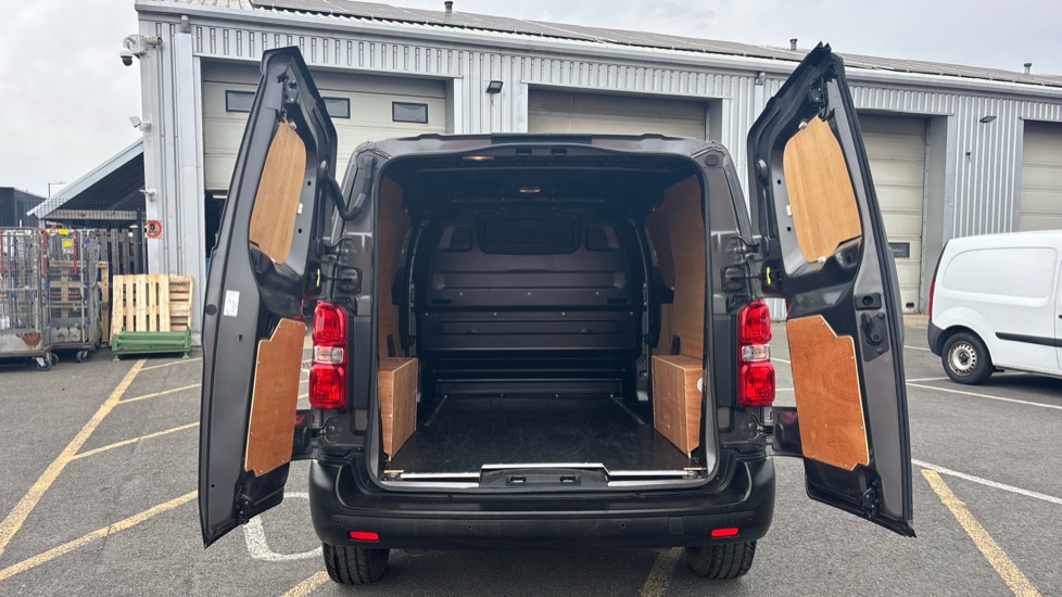 Peugeot Expert L1 Diesel 2.0 BlueHDi 145 Professional Van - Image 3