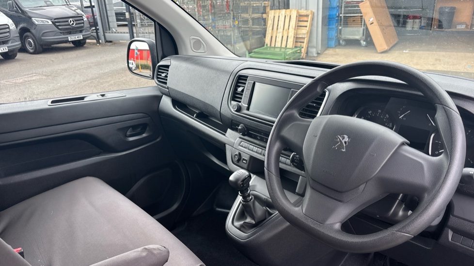 Peugeot Expert L1 Diesel 2.0 BlueHDi 145 Professional Van - Image 16