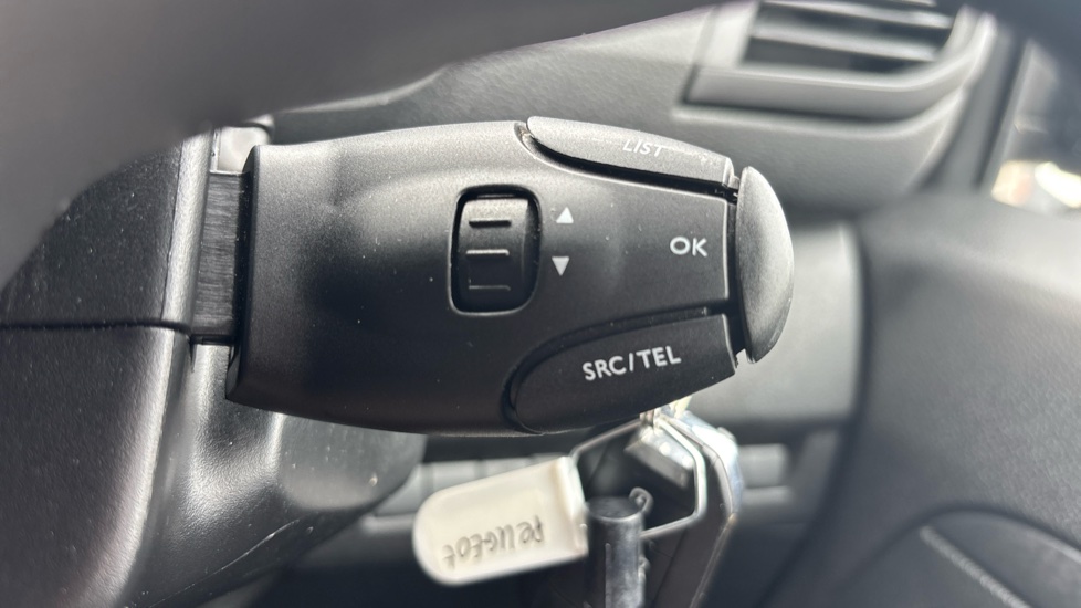 Peugeot Expert L1 Diesel 2.0 BlueHDi 145 Professional Van - Image 25