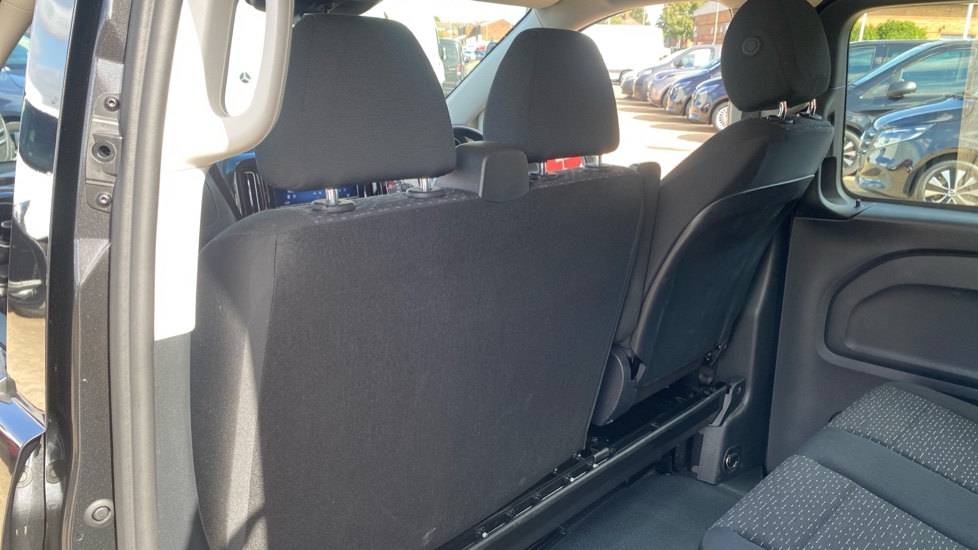 Mercedes-Benz Vito L2 Diesel Rwd 119CDI Select Crew Van 9G-Tronic - Image 20