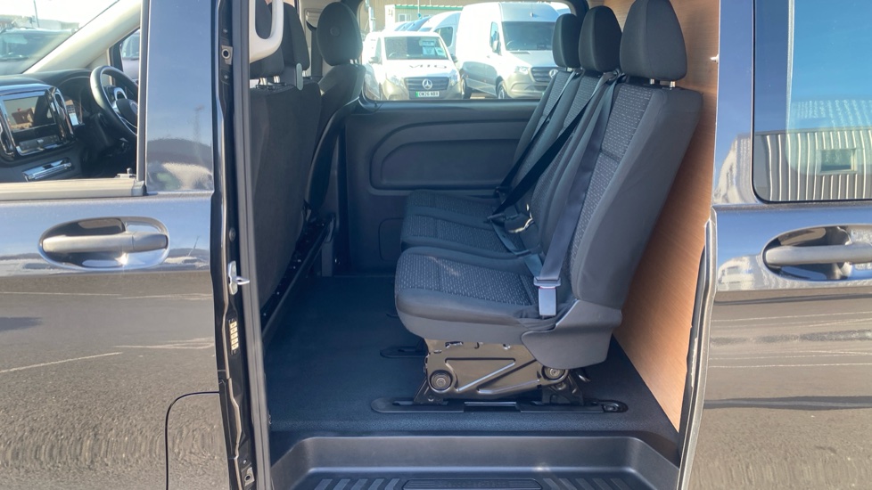 Mercedes-Benz Vito L3 Diesel Rwd 119CDI Select Crew Van 9G-Tronic - Image 21