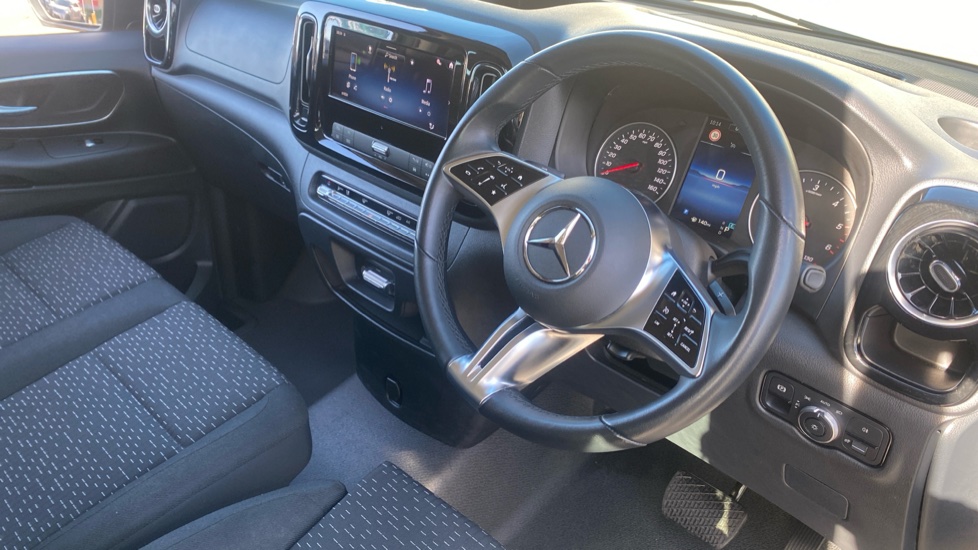 Mercedes-Benz Vito L3 Diesel Rwd 119CDI Select Crew Van 9G-Tronic - Image 16