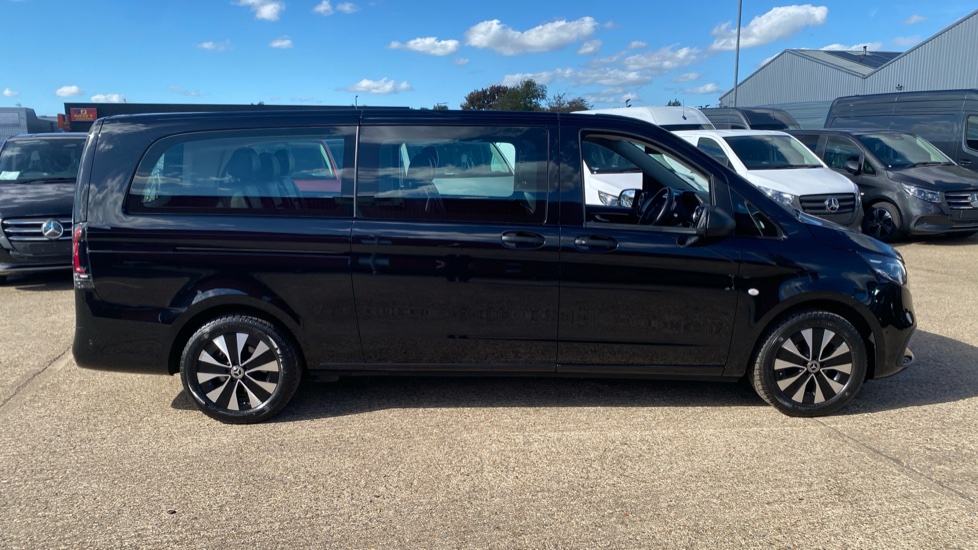 Mercedes-Benz Vito Tourer L3 Diesel Rwd 116 CDI Select 9-Seater 9G-Tronic - Image 9
