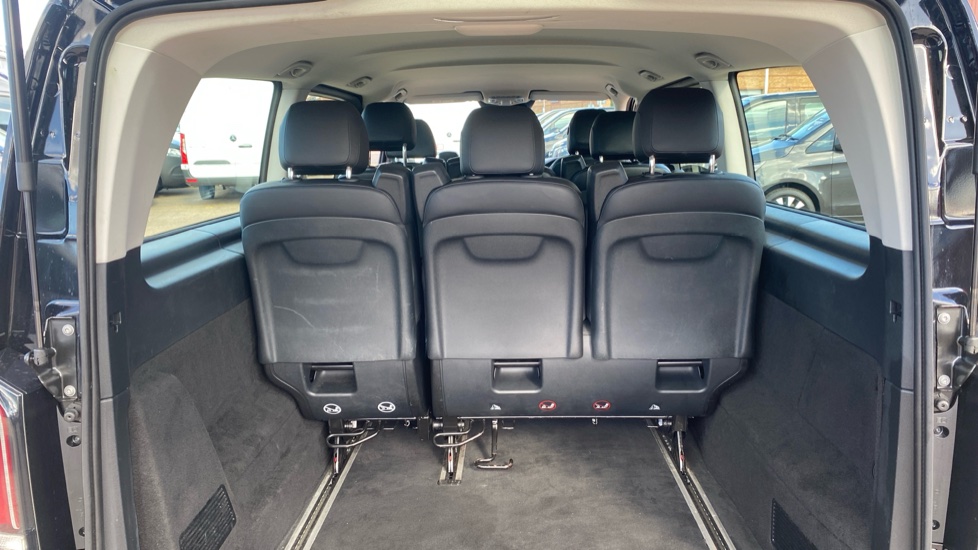 Mercedes-Benz Vito Tourer L3 Diesel Rwd 116 CDI Select 9-Seater 9G-Tronic - Image 12