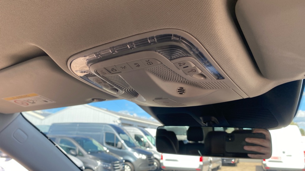 Mercedes-Benz Vito Tourer L3 Diesel Rwd 116 CDI Select 9-Seater 9G-Tronic - Image 33