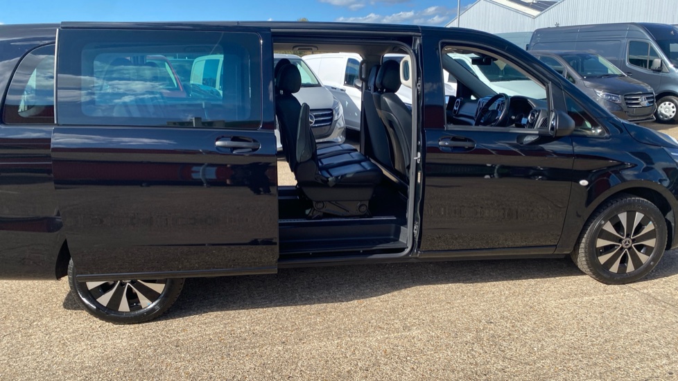 Mercedes-Benz Vito Tourer L3 Diesel Rwd 116 CDI Select 9-Seater 9G-Tronic - Image 35