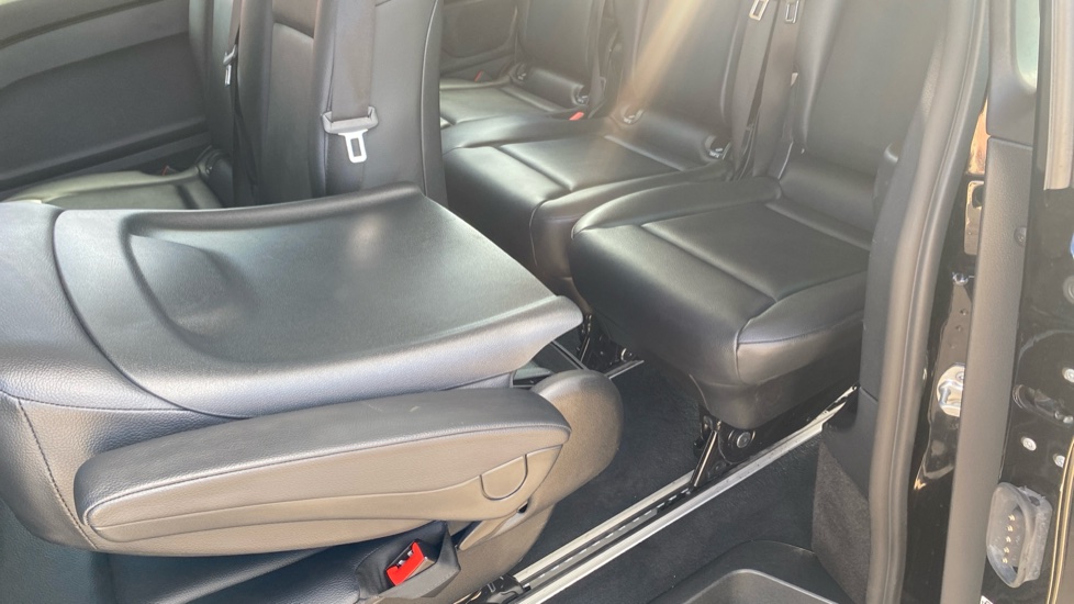 Mercedes-Benz Vito Tourer L3 Diesel Rwd 116 CDI Select 9-Seater 9G-Tronic - Image 39