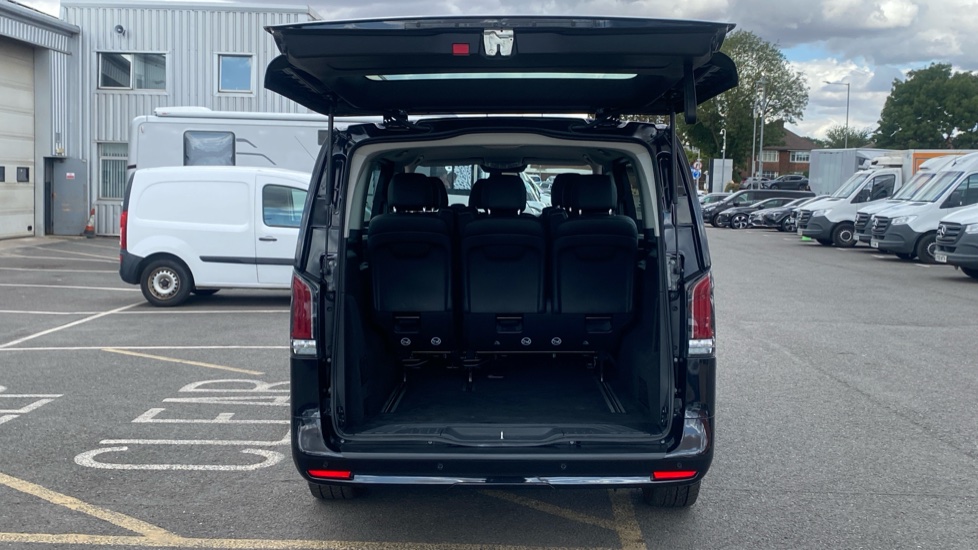 Mercedes-Benz Vito Tourer L3 Diesel Rwd 116 CDI Select 9-Seater 9G-Tronic - Image 10