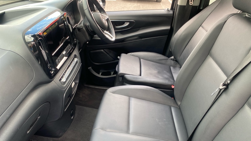 Mercedes-Benz Vito Tourer L3 Diesel Rwd 116 CDI Select 9-Seater 9G-Tronic - Image 23